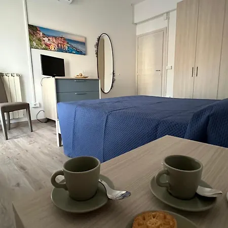 Apartman La Casa Di Genia, Terremarine *