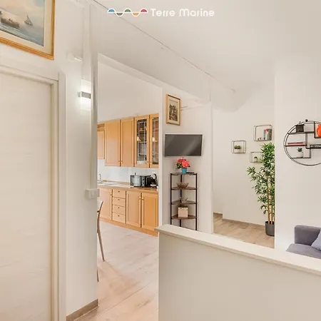 아파트 La Casa Di Genia, Terremarine